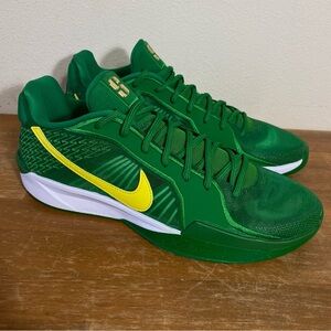 Nike Sabrina 2 Oregon Ducks Green Yellow Basketball Shoes Men’s Size 13/ W 14.5